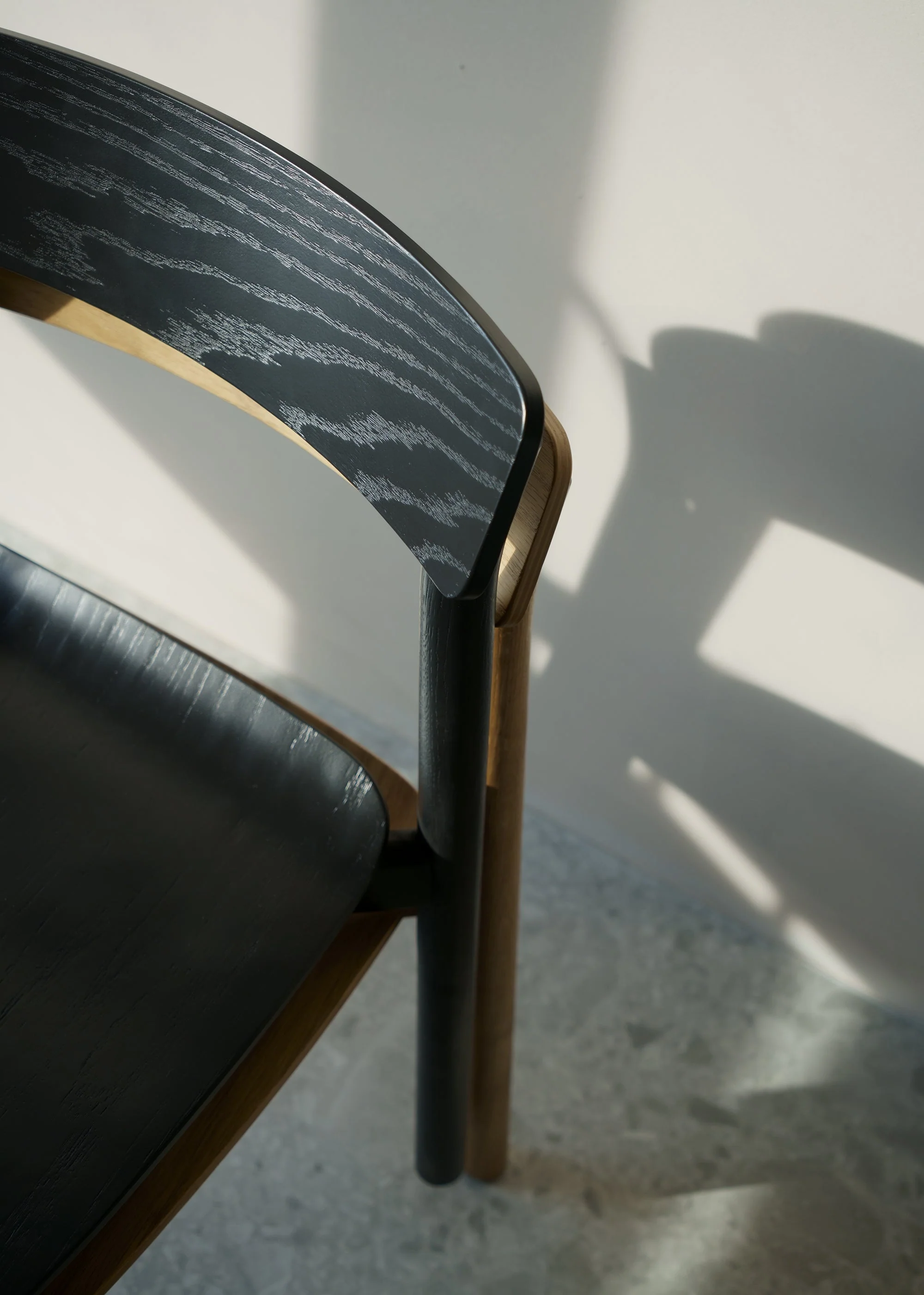ARCHE chair / Black - Image 4