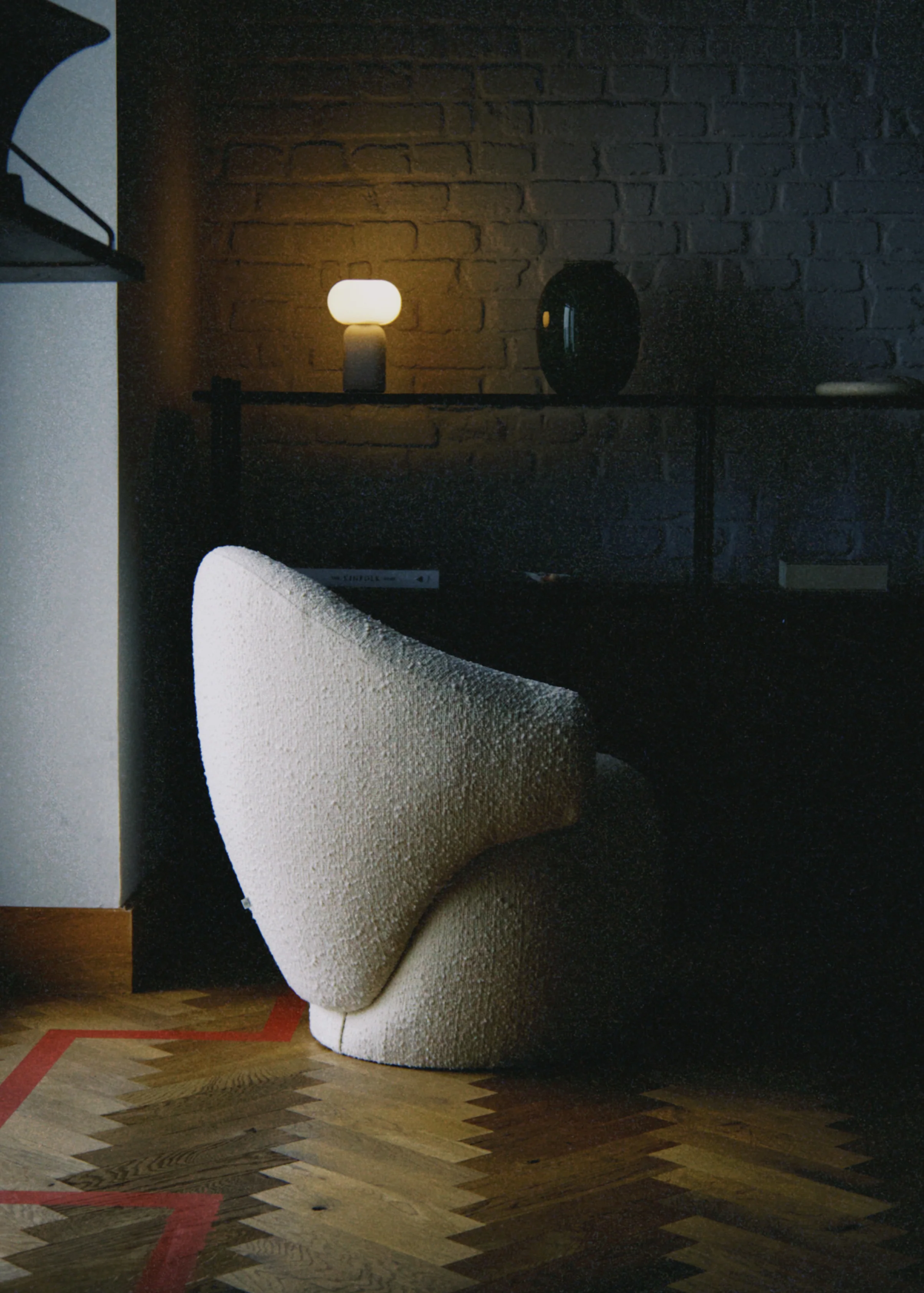 CONVA lounge chair / Boucle white - Image 8