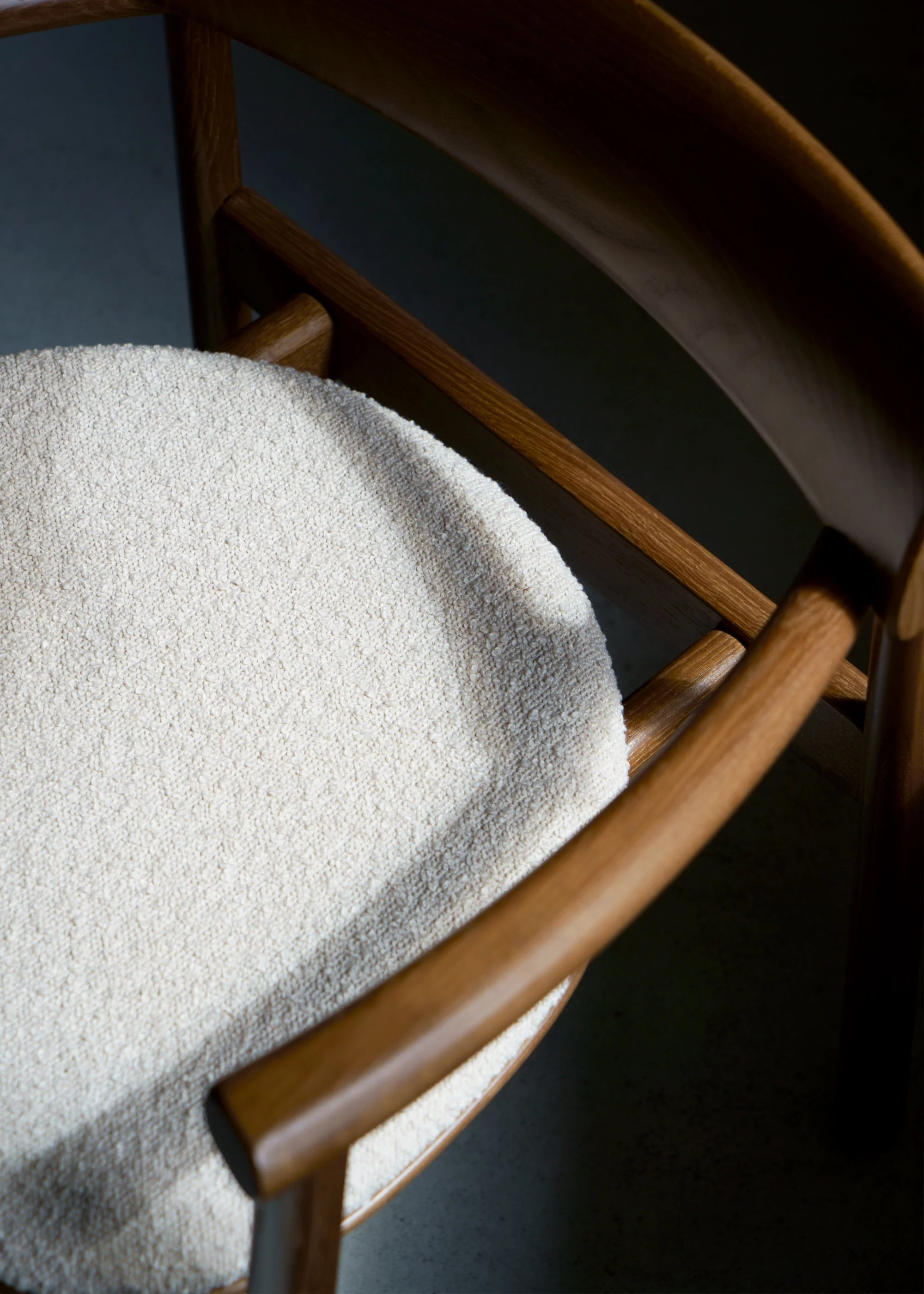 ELIPSA SOFT chair / Dark oak / Boucle sand - Image 3