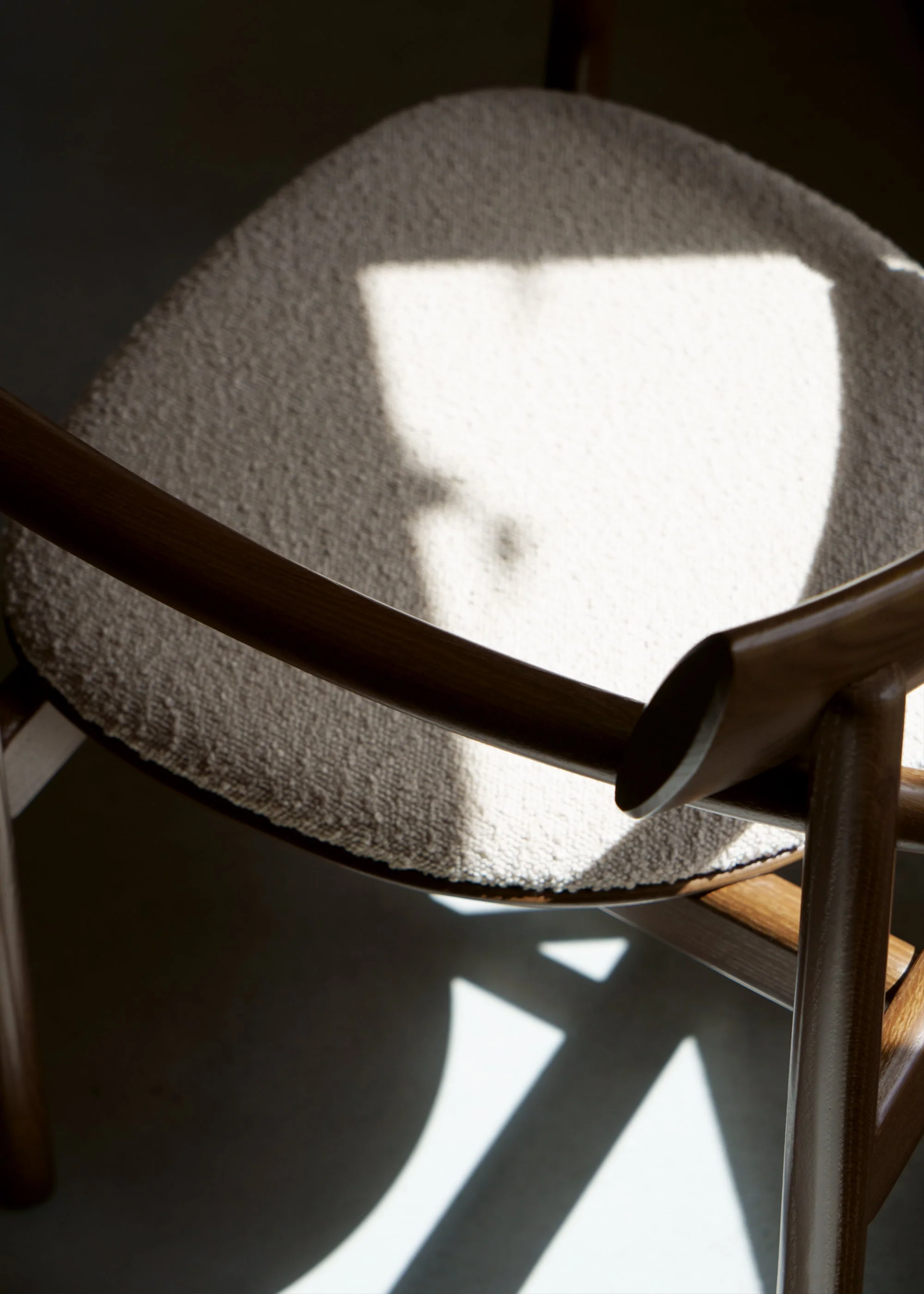 ELIPSA SOFT chair / Dark oak / Boucle sand - Image 4