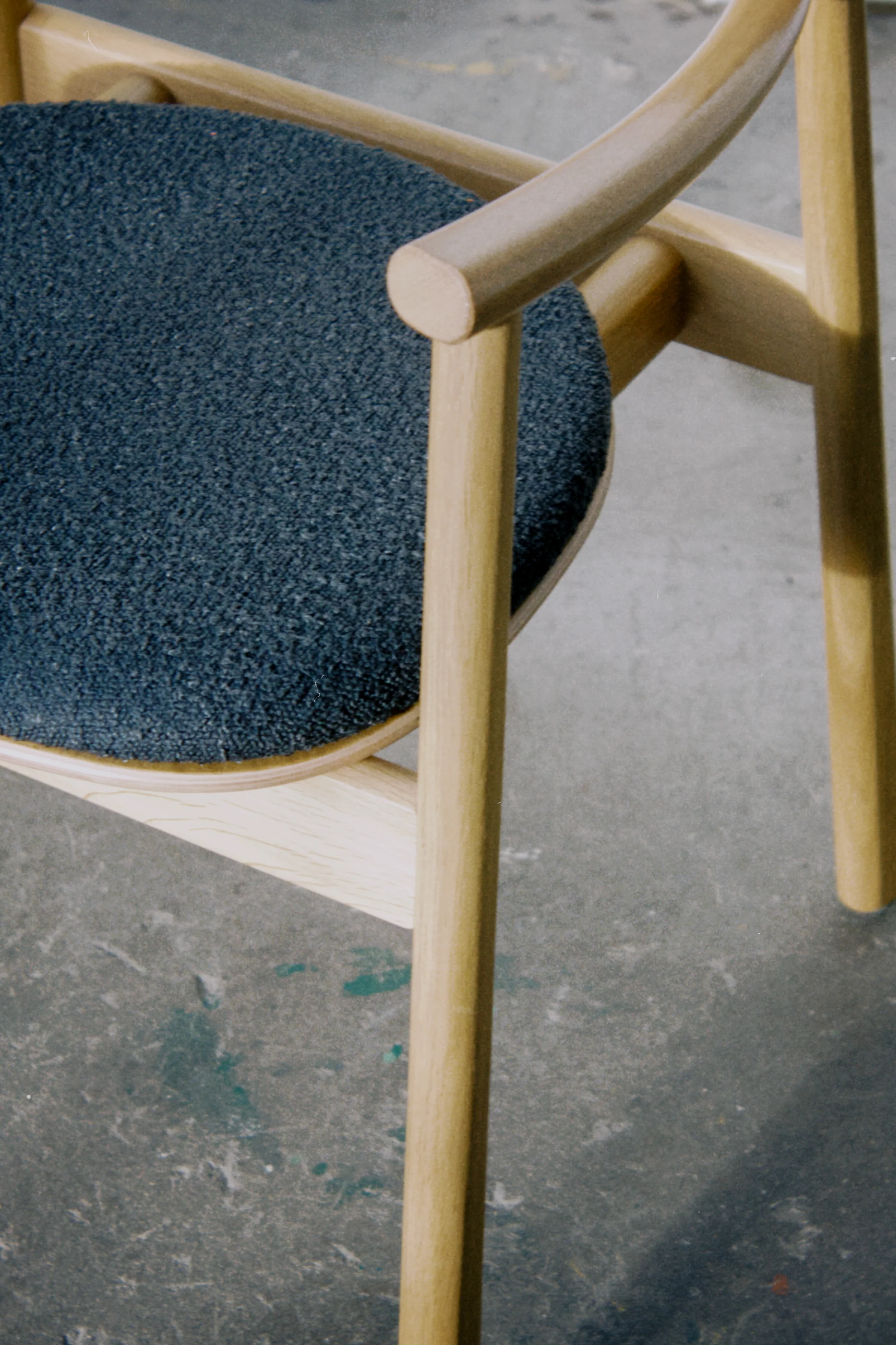 ELIPSA SOFT chair / Natur oak / Boucle black - Image 4