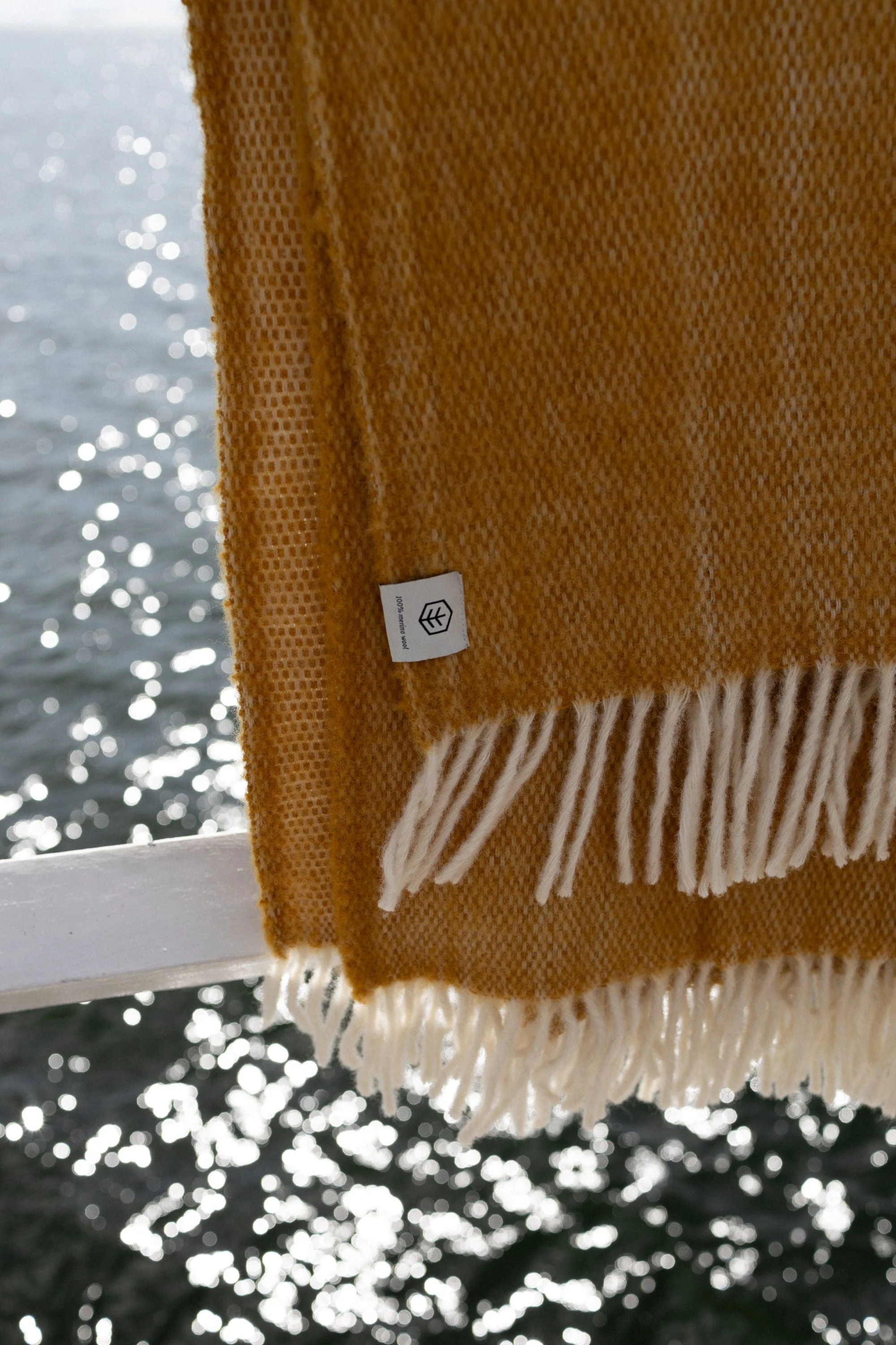 MERI blanket / Saffron - Image 8