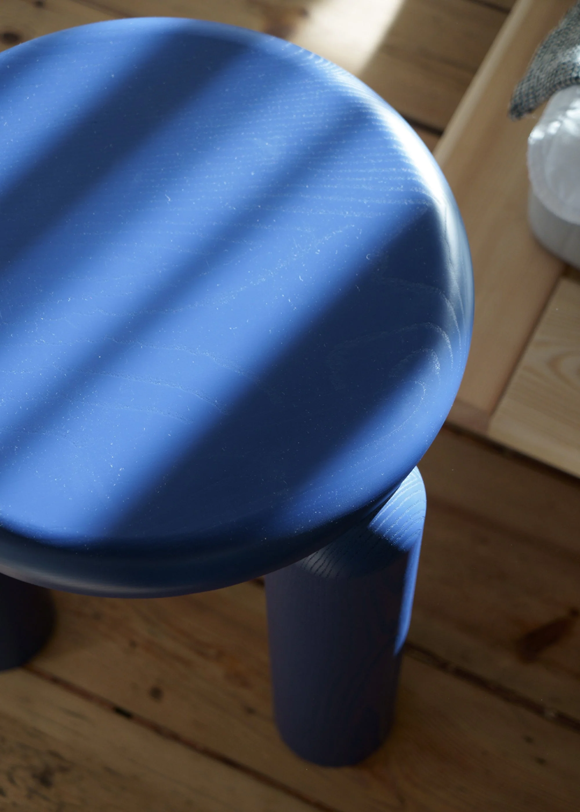 NEO HIGH table / Cobalt - Image 3