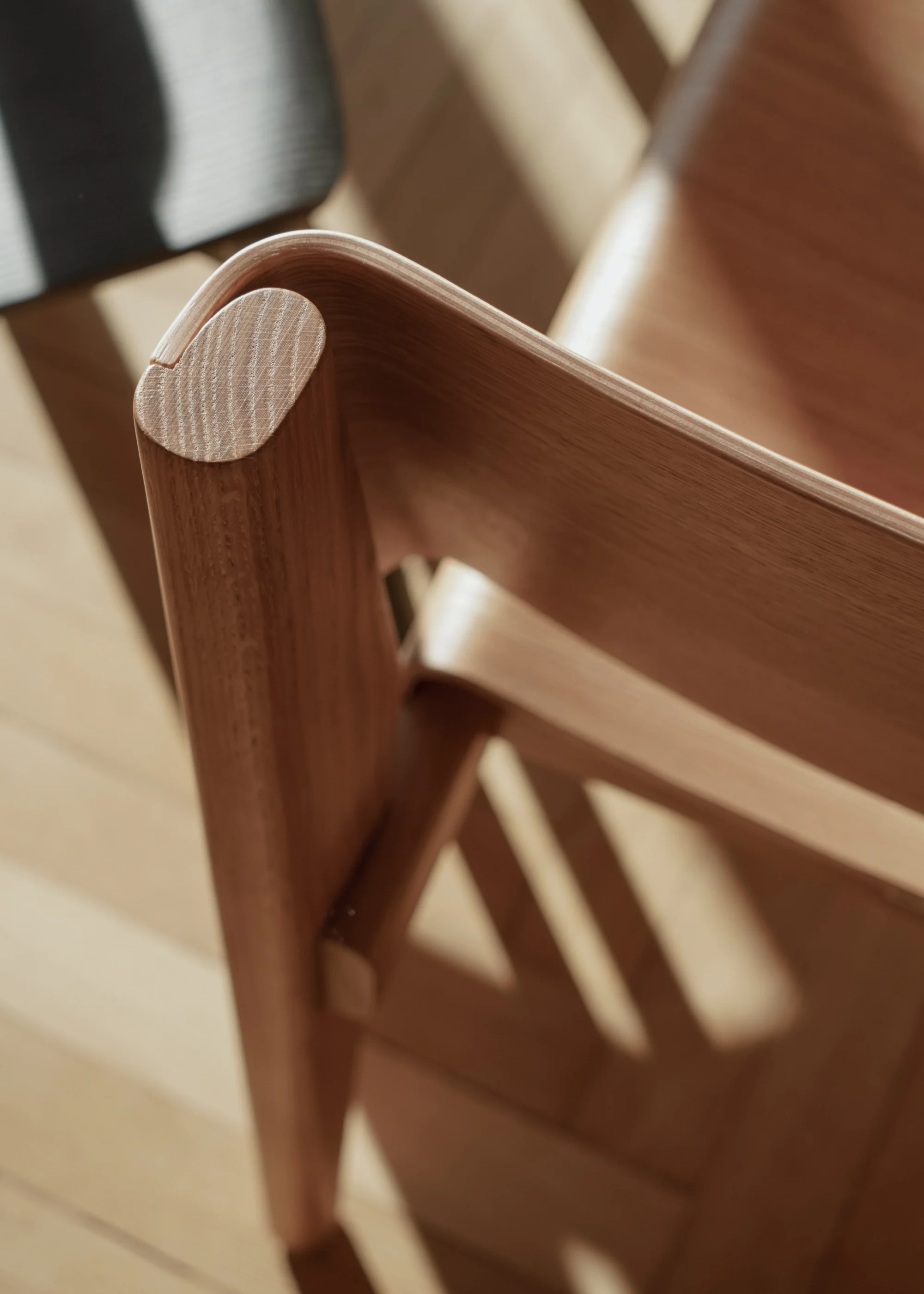 UNDIA chair / Dark oak - Image 4